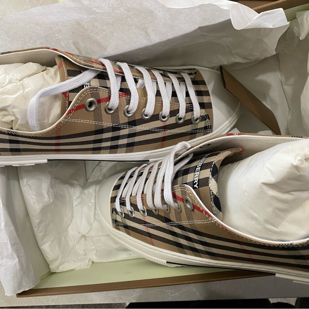 Vintage Check Cotton Burberry Sneakers - Picture 3 of 9